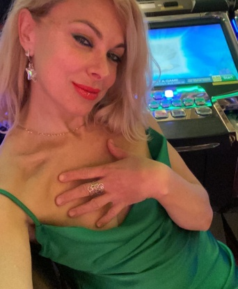 Любовь, 42 года